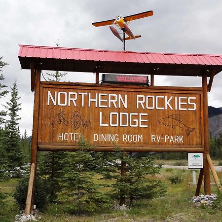 Northern Rockies Lodge Muncho Lake Extérieur photo